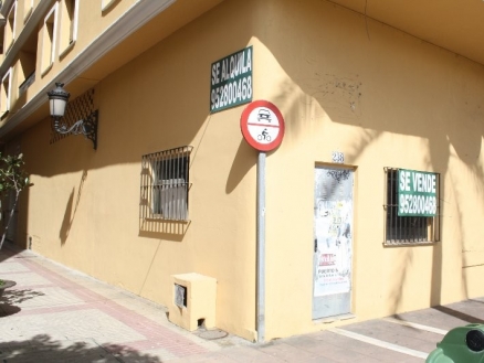 Estepona property: Commercial with bedroom in Estepona 188051