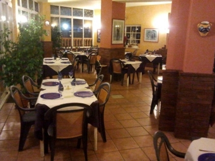 Fuengirola property: Commercial with bedroom in Fuengirola, Spain 189339