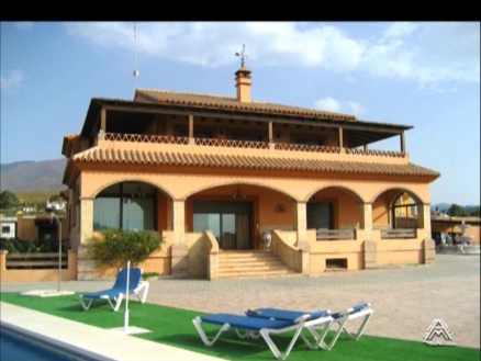 Estepona property: Villa for sale in Estepona 189642
