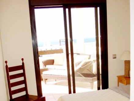 Estepona property: Apartment with 2 bedroom in Estepona 189700