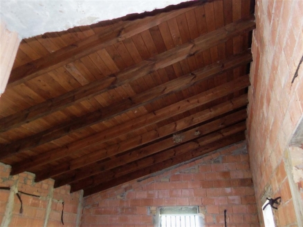 Coin property: Land with bedroom in Coin 189709