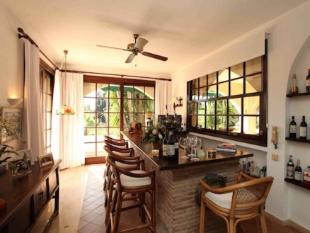 El Paraiso property: Villa with 8 bedroom in El Paraiso 189845