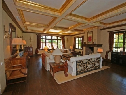 Villa&nbsp;with&nbsp;6&nbsp;bedroom&nbsp;in&nbsp;town,&nbsp;Spain&nbsp;189946