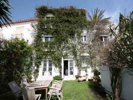 La&nbsp;Heredia&nbsp;property:&nbsp;Townhome&nbsp;with&nbsp;3&nbsp;bedroom&nbsp;in&nbsp;La&nbsp;Heredia,&nbsp;Spain&nbsp;189960