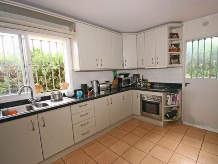 Villa&nbsp;with&nbsp;4&nbsp;bedroom&nbsp;in&nbsp;town&nbsp;189961