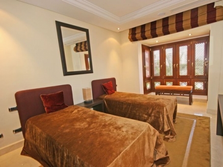 New Golden Mile property: Apartment in Malaga for sale 189962