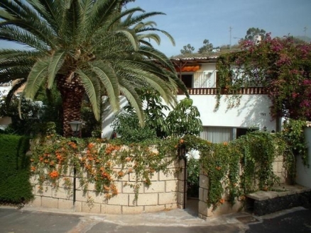 Villa&nbsp;for&nbsp;sale&nbsp;in&nbsp;town&nbsp;190011