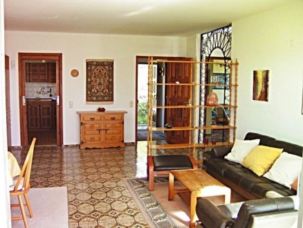 Villa&nbsp;for&nbsp;sale&nbsp;in&nbsp;town,&nbsp;Tenerife&nbsp;190011