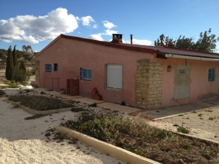 Aigues&nbsp;property:&nbsp;Villa&nbsp;for&nbsp;sale&nbsp;in&nbsp;Aigues&nbsp;190125