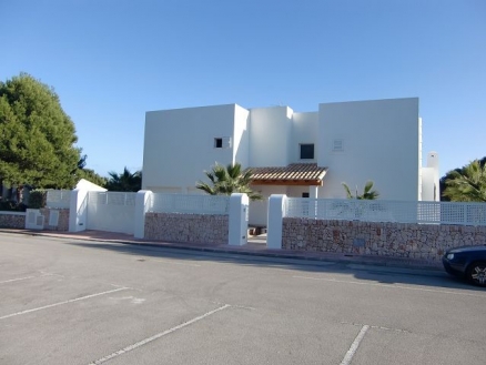 Villa&nbsp;for&nbsp;sale&nbsp;in&nbsp;town,&nbsp;Spain&nbsp;190172