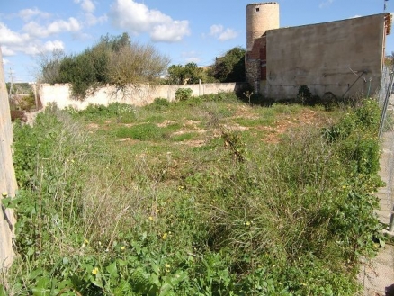 Land&nbsp;for&nbsp;sale&nbsp;in&nbsp;town&nbsp;190204