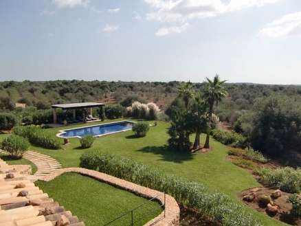 Villa&nbsp;for&nbsp;sale&nbsp;in&nbsp;town,&nbsp;Spain&nbsp;190213