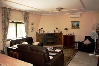 Villa with 4 bedroom in town 195566