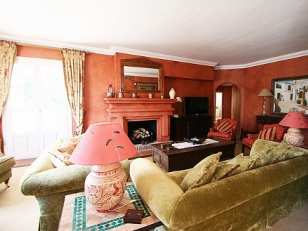 El Madronal property: Villa with 5 bedroom in El Madronal, Spain 197070