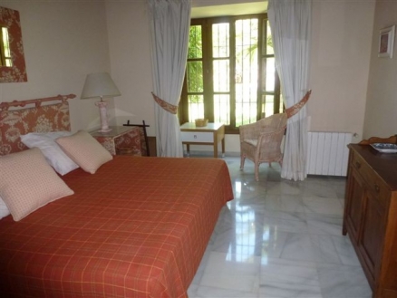 Villa&nbsp;with&nbsp;5&nbsp;bedroom&nbsp;in&nbsp;town&nbsp;197085