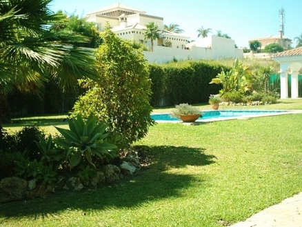 Villa&nbsp;for&nbsp;sale&nbsp;in&nbsp;town,&nbsp;Spain&nbsp;197105