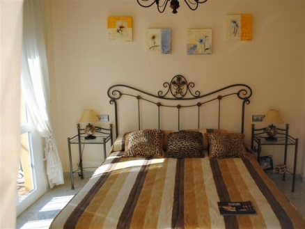 Villa&nbsp;for&nbsp;sale&nbsp;in&nbsp;town,&nbsp;Spain&nbsp;197107