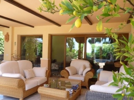 Villa&nbsp;with&nbsp;6&nbsp;bedroom&nbsp;in&nbsp;town&nbsp;197166