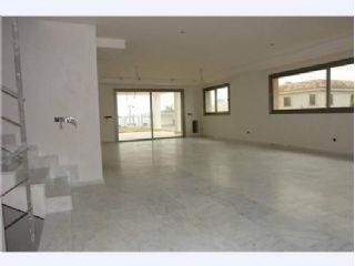 Townhome&nbsp;with&nbsp;5&nbsp;bedroom&nbsp;in&nbsp;town&nbsp;197484