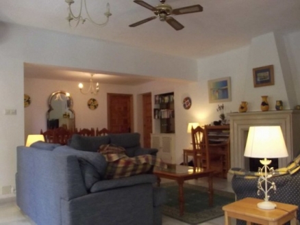 San&nbsp;Pedro&nbsp;de&nbsp;Alcantara&nbsp;property:&nbsp;Malaga&nbsp;Villa&nbsp;197599