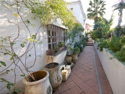 San&nbsp;Pedro&nbsp;de&nbsp;Alcantara&nbsp;property:&nbsp;Villa&nbsp;for&nbsp;sale&nbsp;in&nbsp;San&nbsp;Pedro&nbsp;de&nbsp;Alcantara,&nbsp;Malaga&nbsp;198275