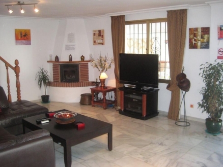 Villa&nbsp;with&nbsp;4&nbsp;bedroom&nbsp;in&nbsp;town&nbsp;198281