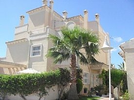 Townhome for sale in town 198629