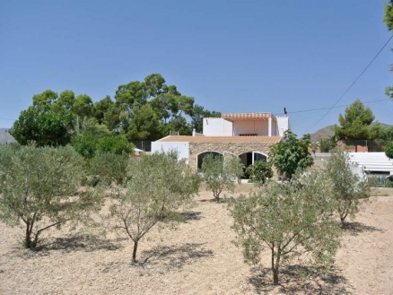 Villa for sale in town, Spain 202127