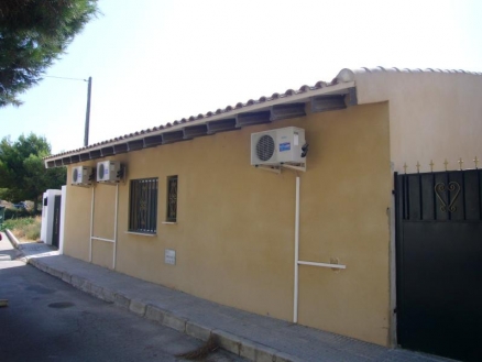 Villa with 3 bedroom in town 202131