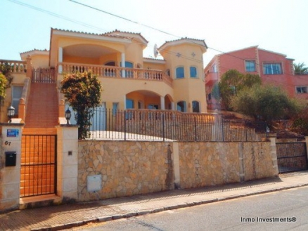 Villa for sale in town 202198