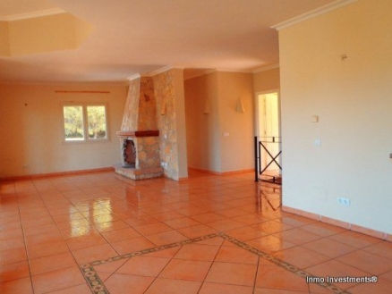 Villa for sale in town, Spain 202198