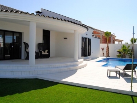 Villa for sale in town, Spain 202730