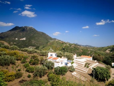 Villa for sale in town, Spain 203276