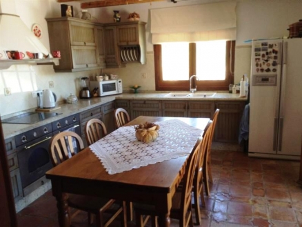 Villa with 5 bedroom in town 203277