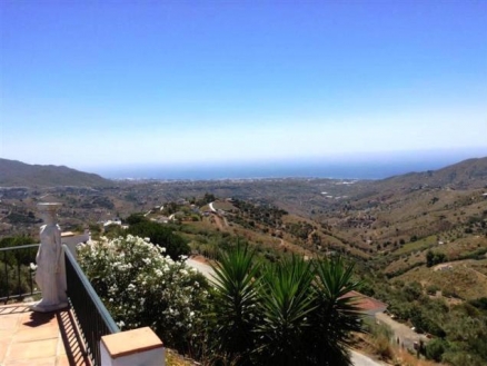 Villa for sale in town,  203277