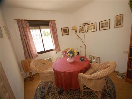 Villa for sale in town, Alicante 203290