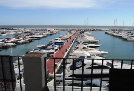 Puerto Banus property: Apartment for sale in Puerto Banus, Spain 203311