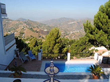 Competa property: Apartment for sale in Competa, Spain 203343