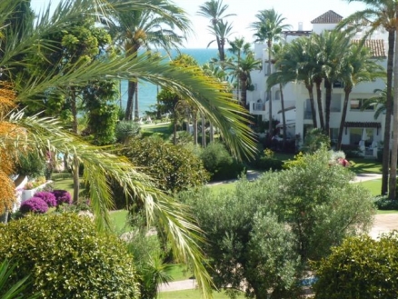 Estepona property: Apartment for sale in Estepona, Malaga 203516