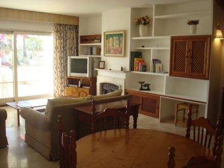 Estepona property: Apartment with 3 bedroom in Estepona 203517