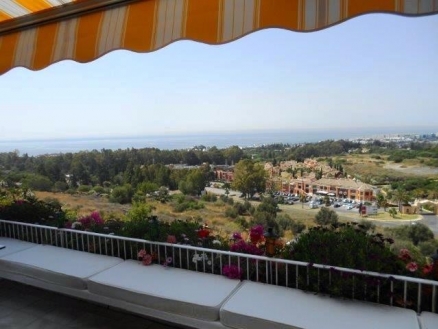 Apartment with 3 bedroom in town 203585