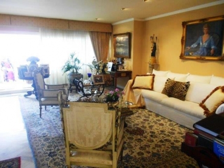 Apartment with 3 bedroom in town, Spain 203585