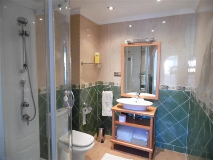 Estepona property: Apartment for sale in Estepona, Malaga 203696