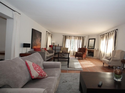 Ojen property: Villa for sale in Ojen, Spain 203700