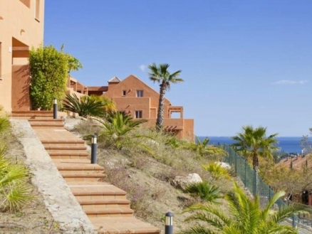 Elviria property: Apartment for sale in Elviria 203708