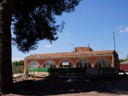 Villa for sale in town, Spain 208419
