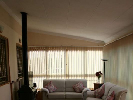 Villa with 3 bedroom in town 208426