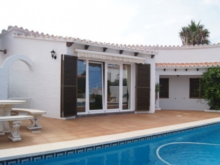 Villa for sale in town 208671