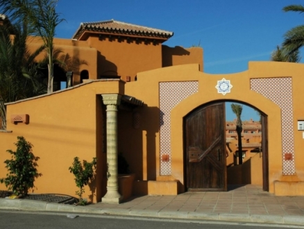 Estepona property: Penthouse for sale in Estepona, Malaga 211436