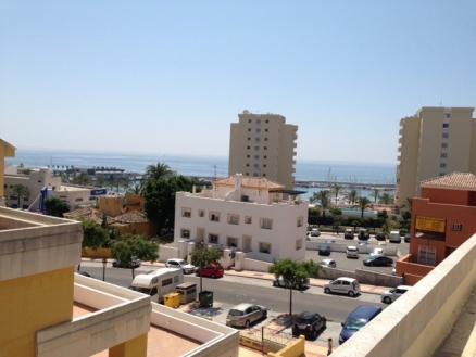 Estepona property: Apartment for sale in Estepona, Malaga 213042